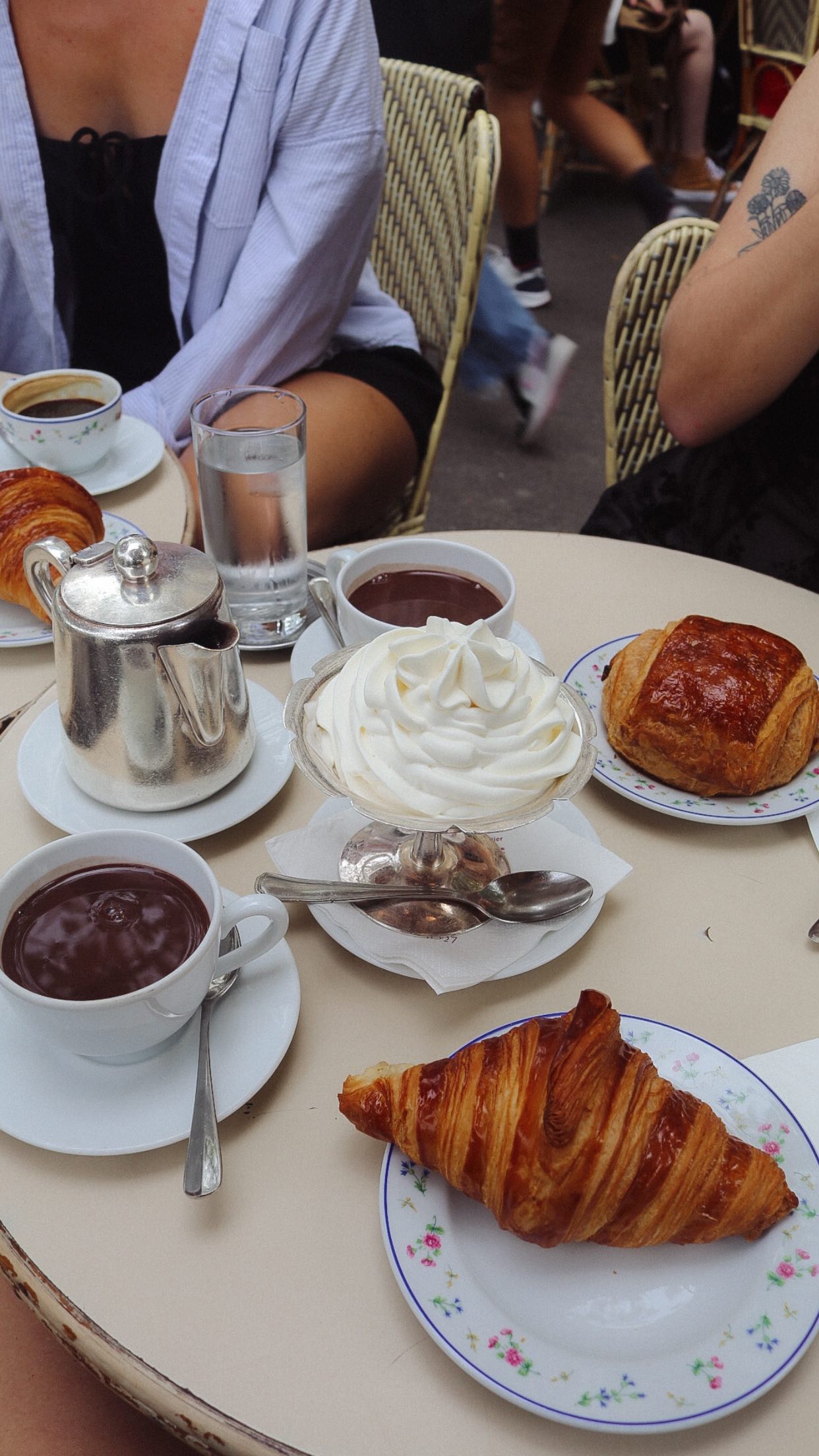 Can confirm it is worth the hype! The best hot choccy in Paris is at @caretteofficiel on Trocadero ðŸ˜�ðŸ˜�ðŸ�«